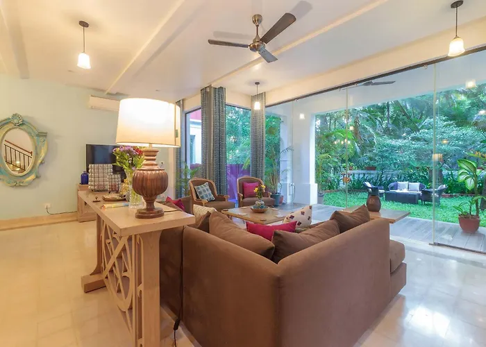 Stayvista At Villa Arcadia With Alfresco Dining & Complimentary Breakfast Candolim